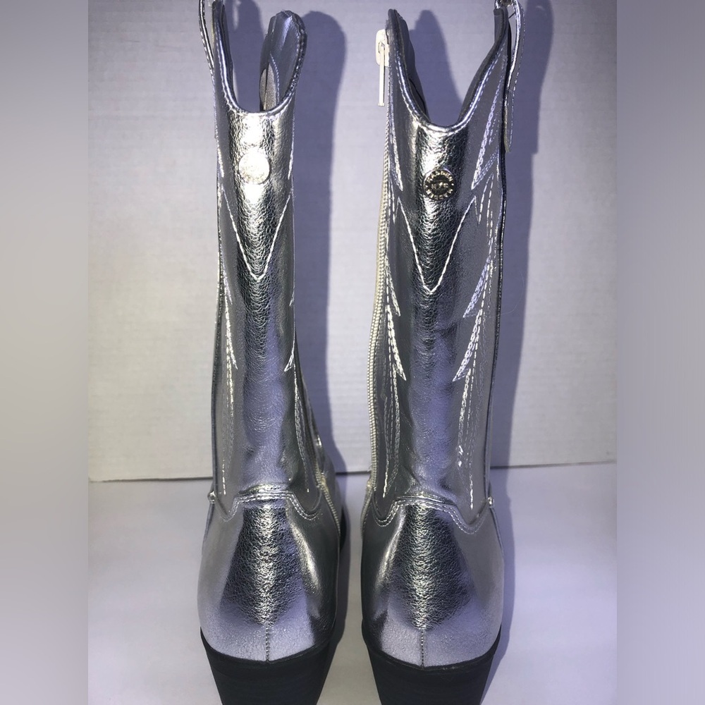 Steve Madden Silver Metallic Western Boots NWOT size 4 - Picture 13 of 14